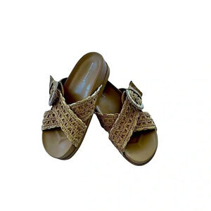 Marc Fisher Welti Woven Buckle Platform Sandal in Tan Size 7.5 In